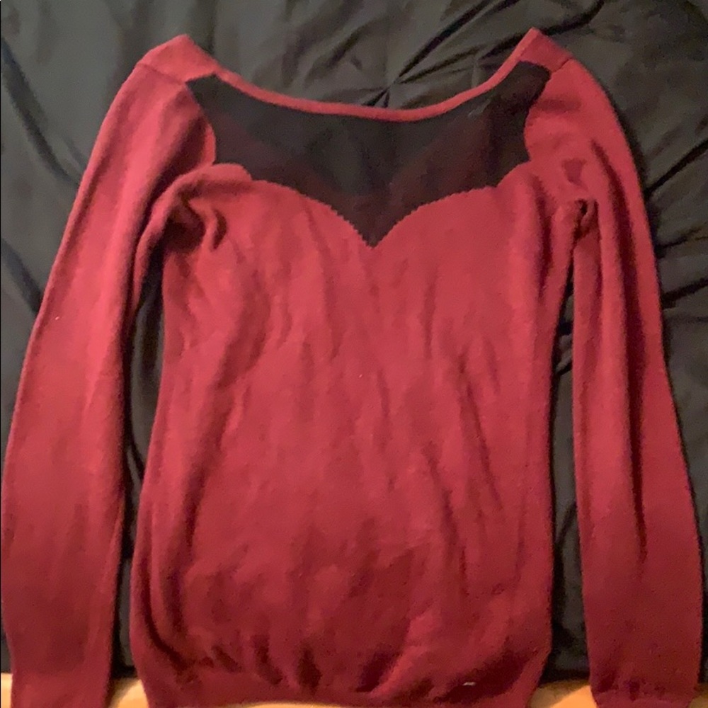 has only been worn a couple of times!